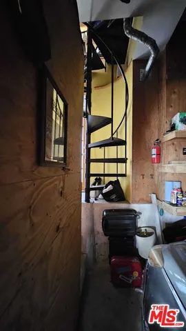 $4,000,000 | 2330 West 2nd Street, Los Angeles, CA 90057