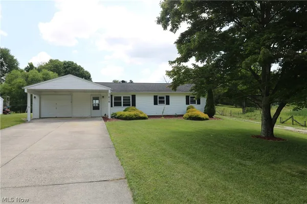 $225,000 | 1881 Snyder Road, Willard, OH 44890