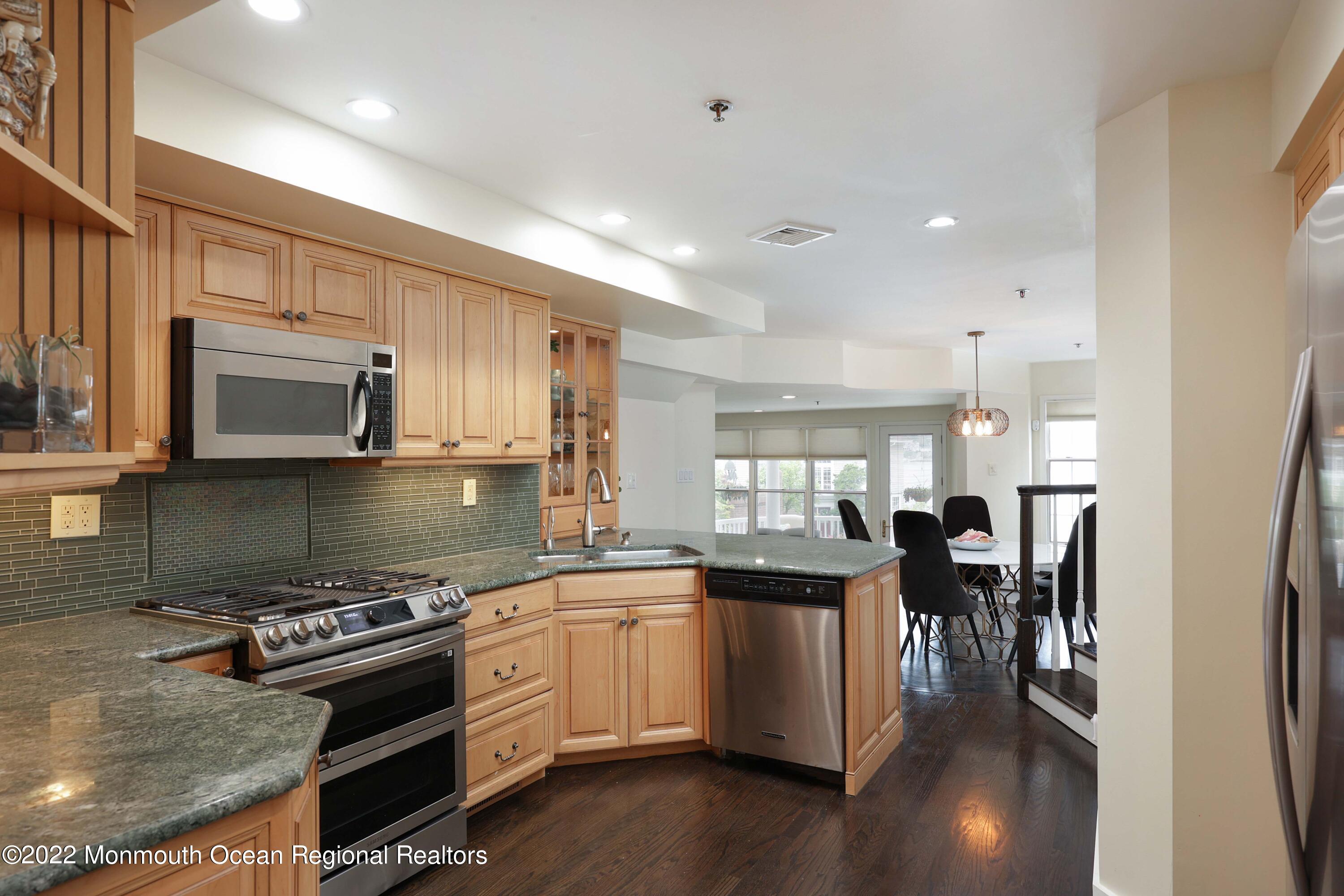68 C West Front Street Red Bank, NJ 07701 - Photo 14 of 41 758A0843