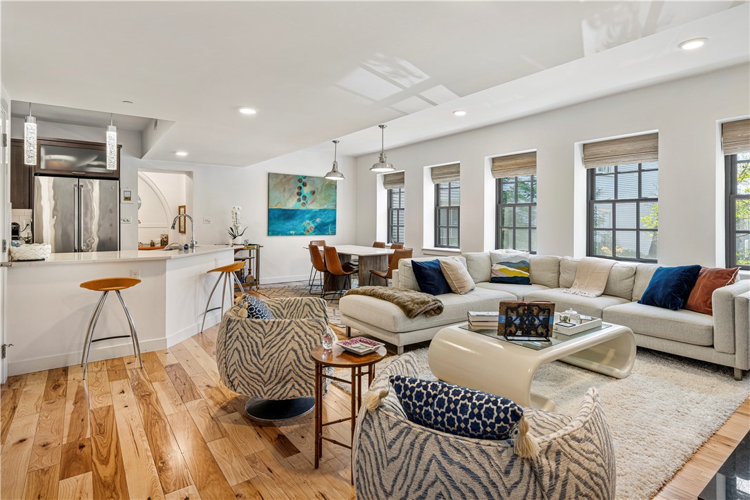 27 High Street, Unit 2 Newport, RI 02840 - Photo 6 of 46