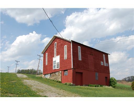 226 Anna Goodman Road Pleasant Unity, PA 15676 - Photo 2 of 13 Exterior Front. BARN