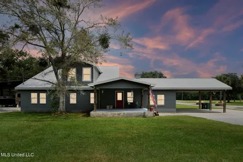 $380,000 | 1980 Washington Street, Bay St. Louis, MS 39520