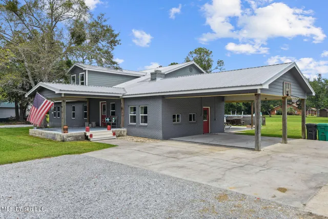 $380,000 | 1980 Washington Street, Bay St. Louis, MS 39520