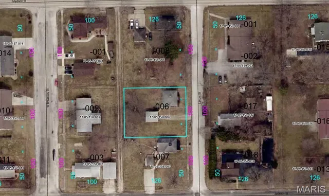 $95,000 | 509 Locust Street, Hillsboro, IL 62049