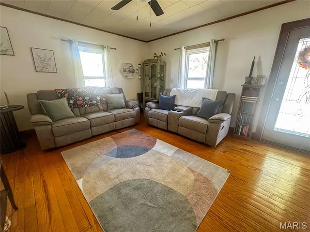 $95,000 | 509 Locust Street, Hillsboro, IL 62049