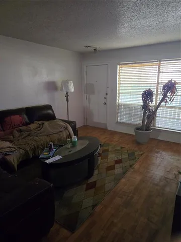 $62,500 | 5055 Ridglea Lane, Unit 1103, Fort Worth, TX 76116