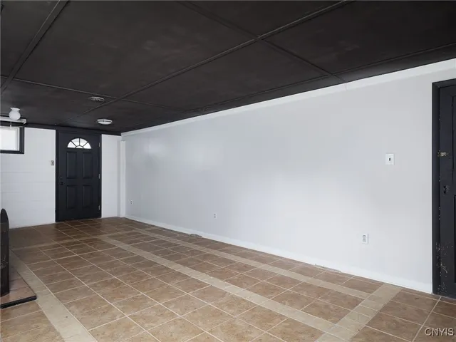 $2,100 | 20201 Overlook Drive, Watertown Town, NY 13601