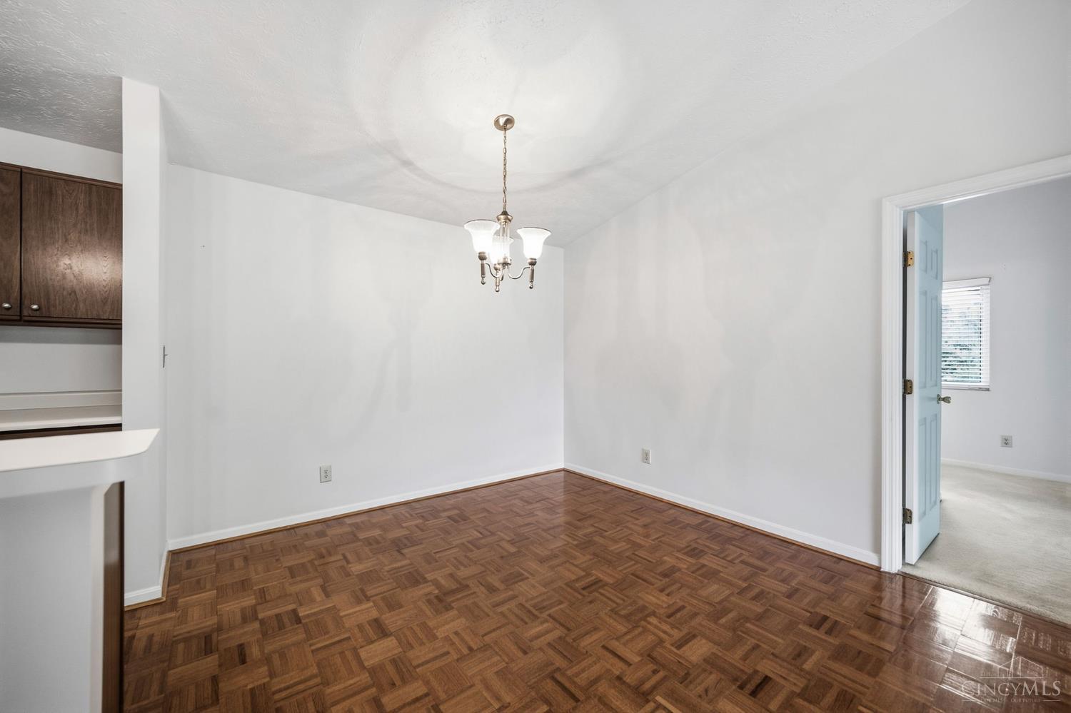 7633 Montgomery Road, Unit 7633 Cincinnati, OH 45236 - Photo 14 of 62 Gallery Image 14