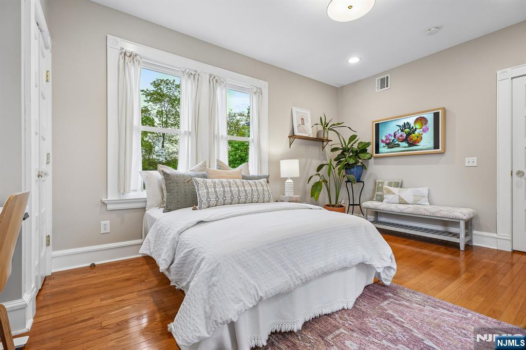 378 Park Street Montclair, NJ 07043 - Photo 26 of 48