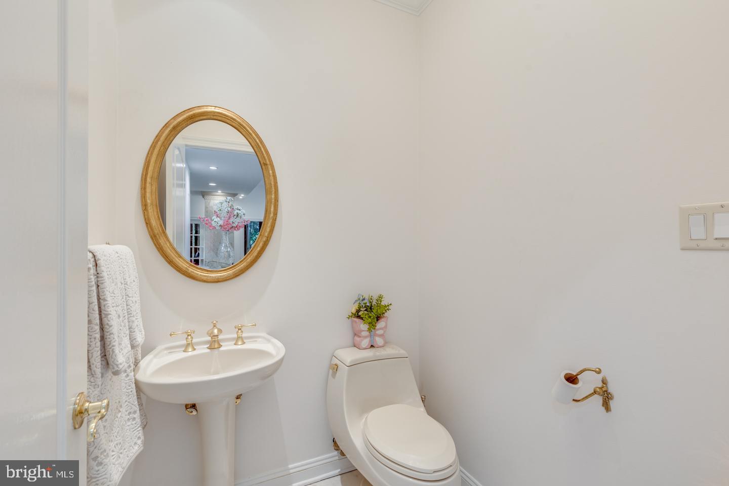 2 Collage Court Cherry Hill, NJ 08003 - Photo 33 of 89 a bathroom with a toilet a sink and a mirror
