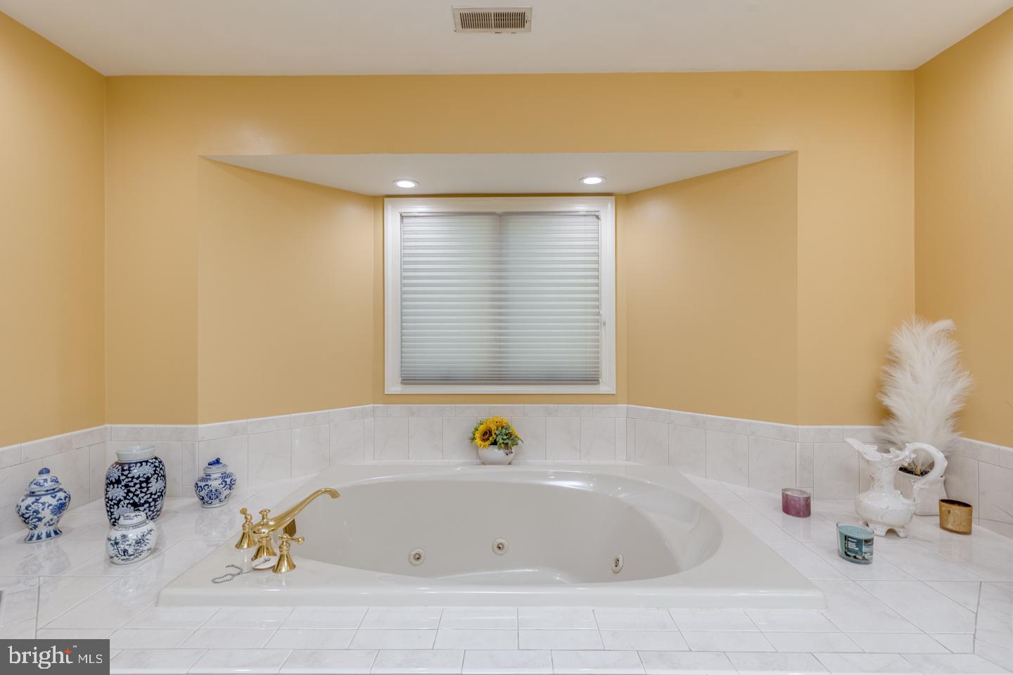 2 Collage Court Cherry Hill, NJ 08003 - Photo 44 of 89