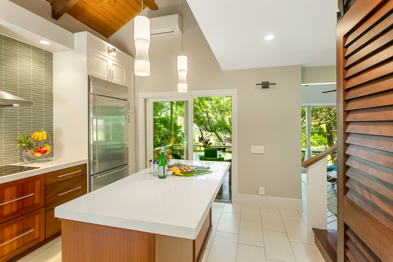 2330 Ho'ohu Road, Unit 16 Koloa, HI 96756 - Photo 7 of 29 a very nice looking room with a large window