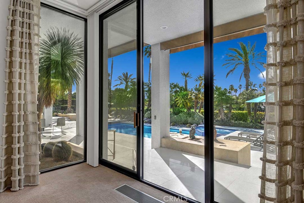 70955 Tamarisk Lane Rancho Mirage, CA 92270 - Photo 30 of 42 a view of a balcony