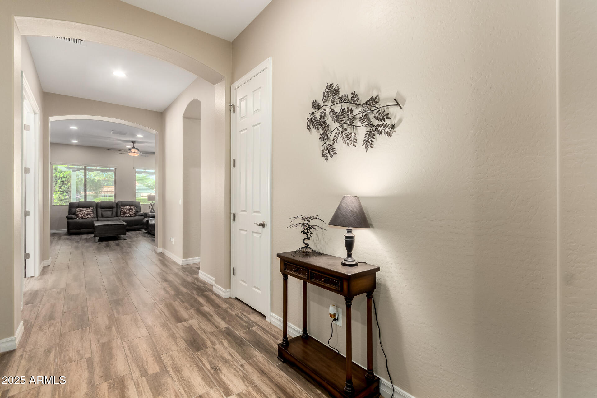18190 North Stonegate Road Maricopa, AZ 85138 - Photo 25 of 27 a very nice looking room with a big bed