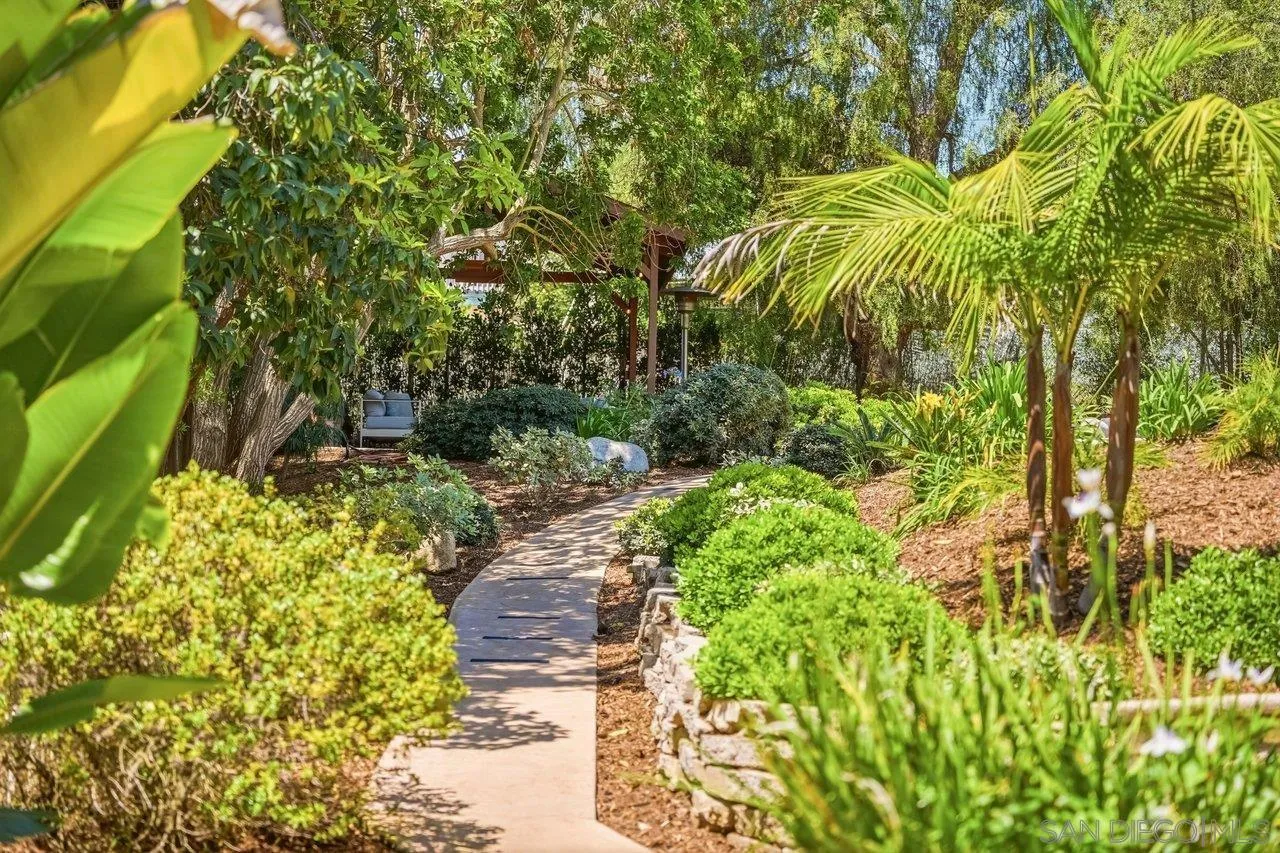 1370 Friends Way Fallbrook, CA 92028 - Photo 37 of 45