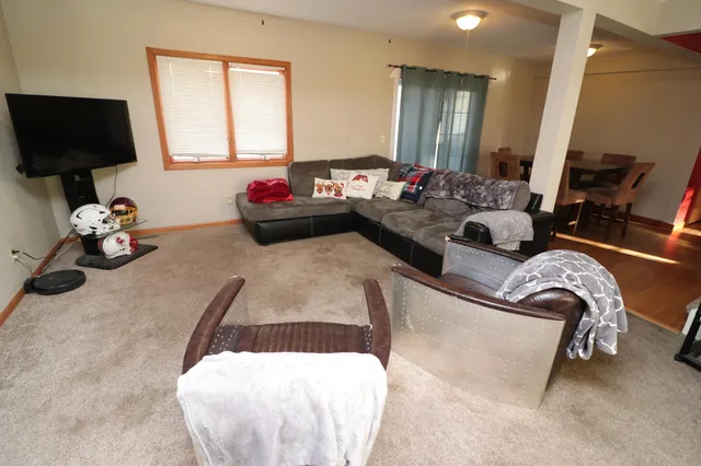 $205,000 | 118 2nd Avenue Northeast, Mayville, ND 58257