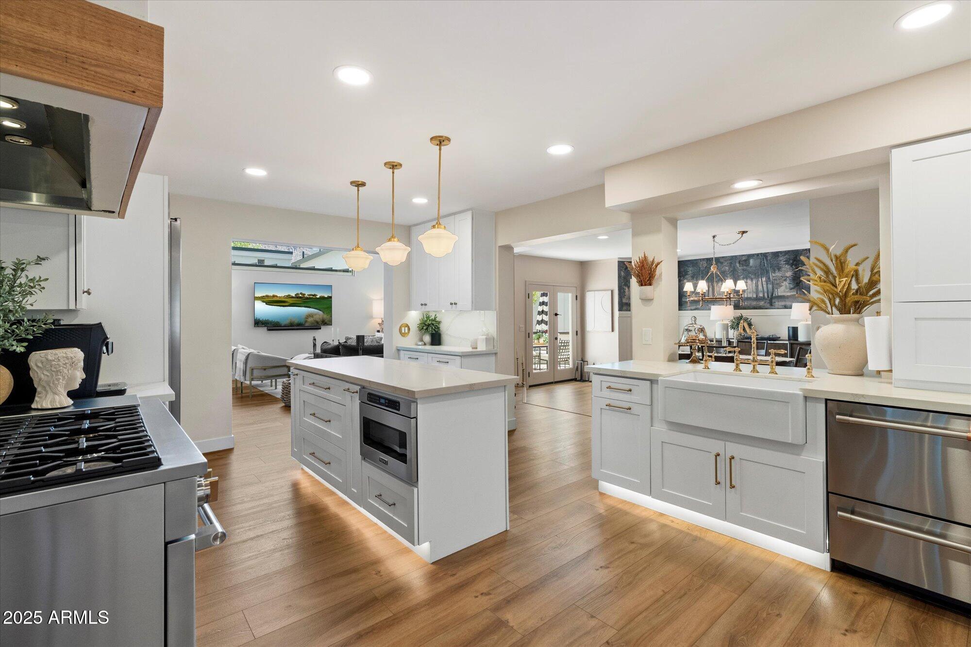 4502 East Exeter Boulevard Phoenix, AZ 85018 - Photo 4 of 48 Chef's Kitchen with Island