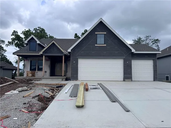 $659,950 | 1945 Longview Drive, Liberty, MO 64068