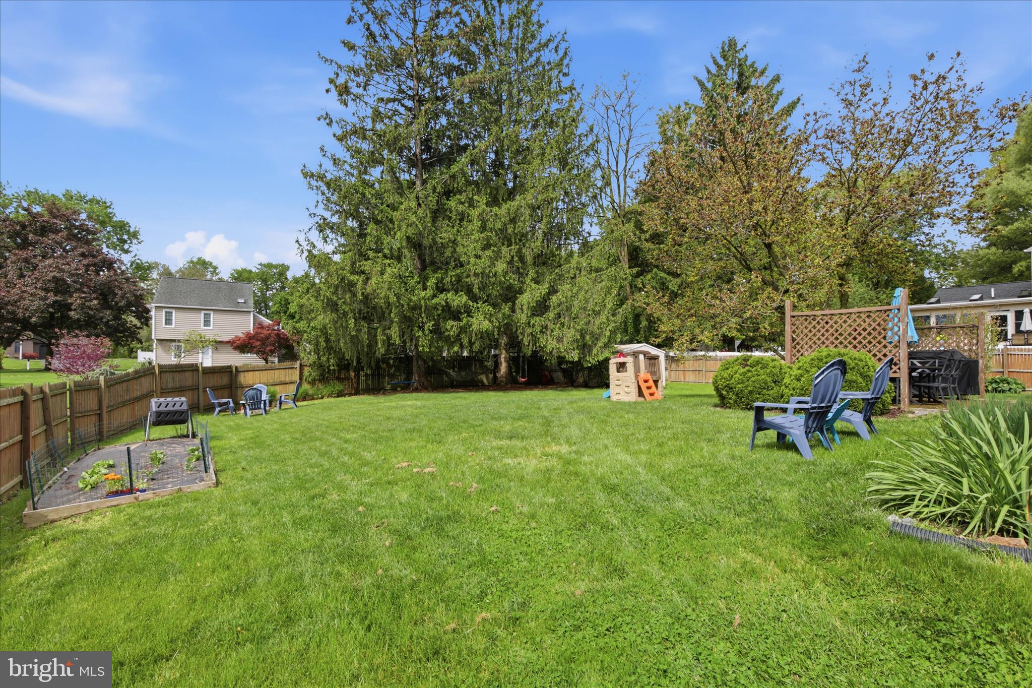 2824 Nolt Road Lancaster, PA 17601 - Photo 32 of 34 private, spacious backyard