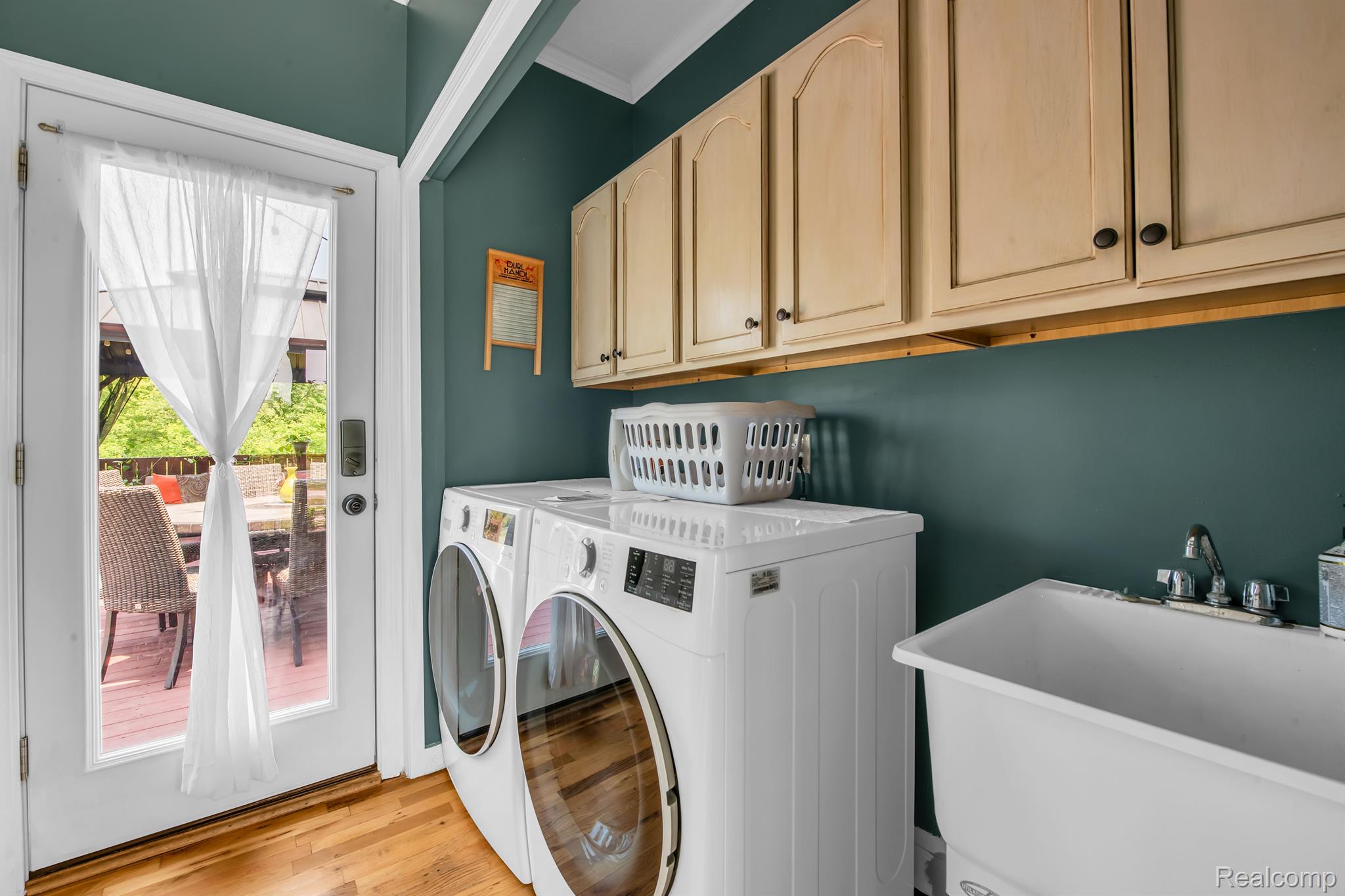 5601 Green Road Fenton, MI 48430 - Photo 16 of 59 1st Floor Laundry Room