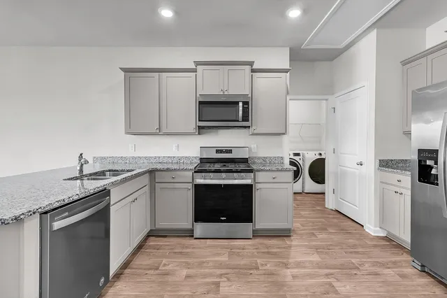 $2,150 | 602 Solar Court, Summerville, SC 29486