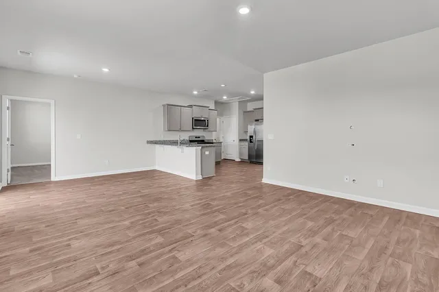 $2,150 | 602 Solar Court, Summerville, SC 29486