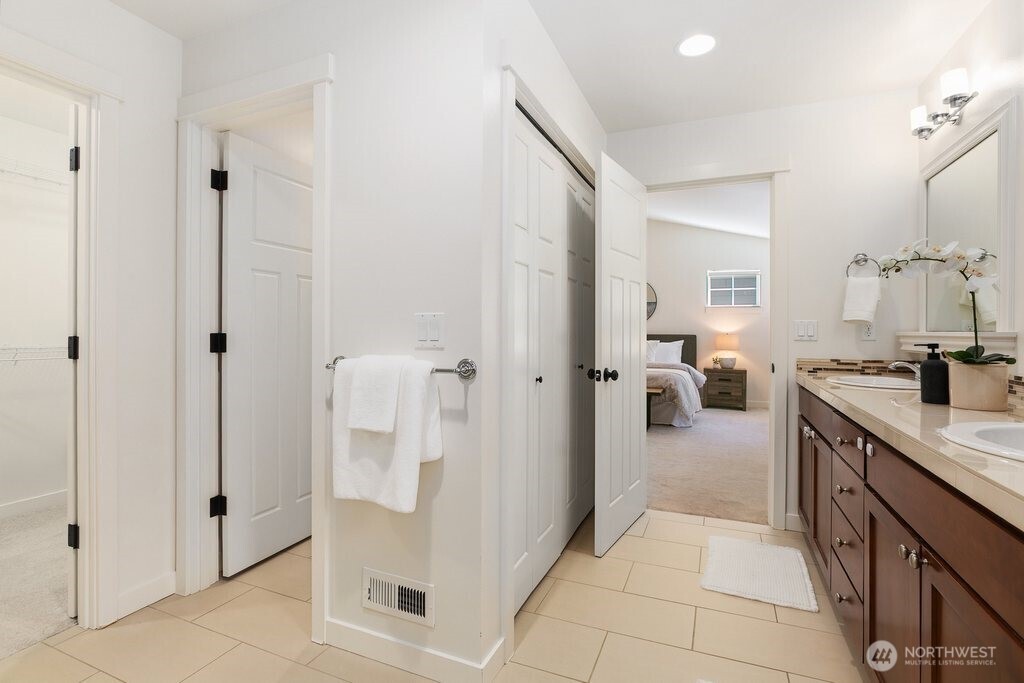3610 232nd Street Southeast Bothell, WA 98021 - Photo 25 of 39