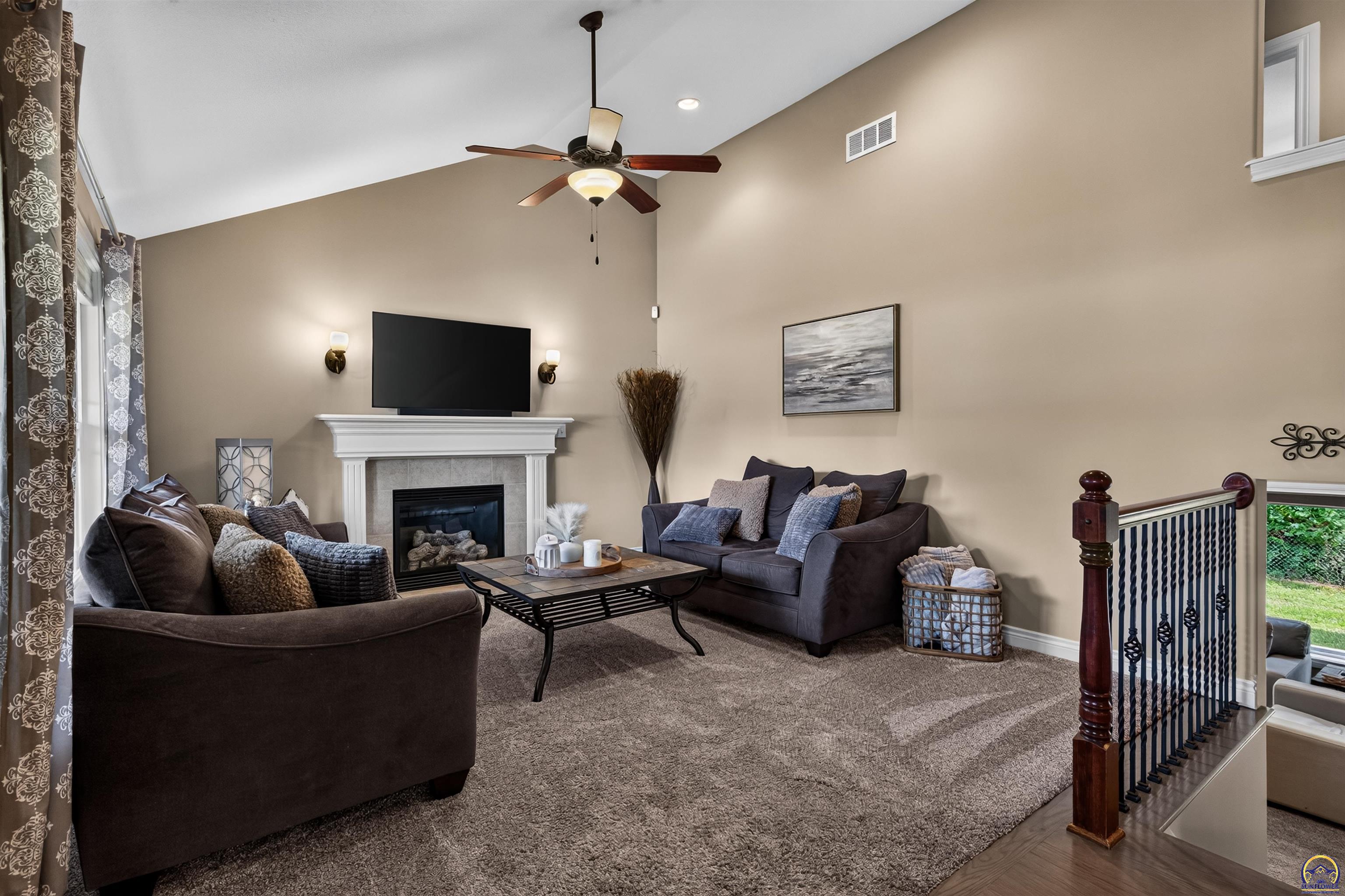 4436 Southeast Stone Creek Road Topeka, KS 66609 - Photo 5 of 44 Gallery Image 5