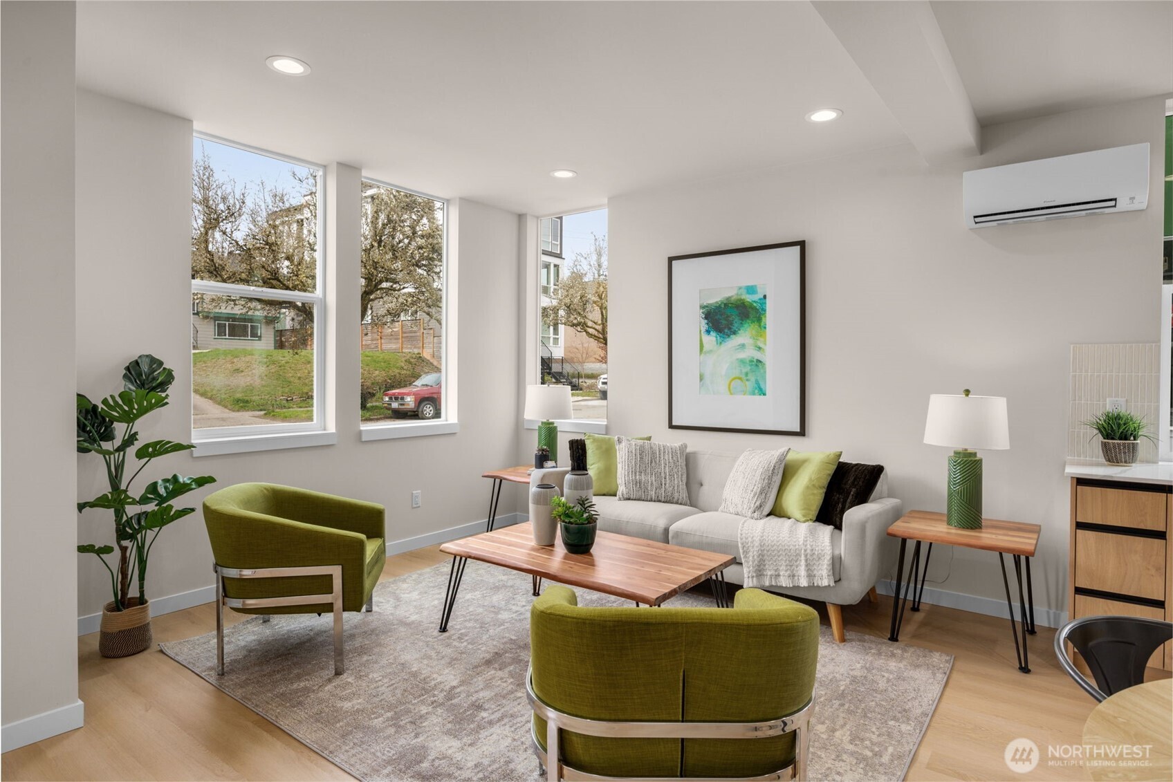 906 A 28th Avenue South Seattle, WA 98144 - Photo 4 of 35