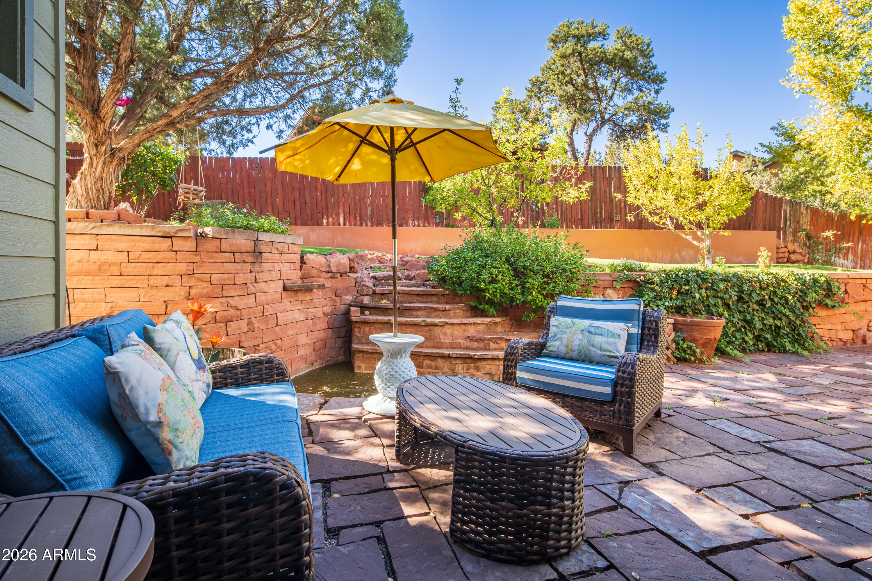 25 Rolls Road Sedona, AZ 86336 - Photo 10 of 47 Patio Living