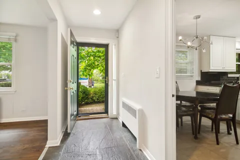 $699,000 | 639 Melody Lane, Highland Park, IL 60035