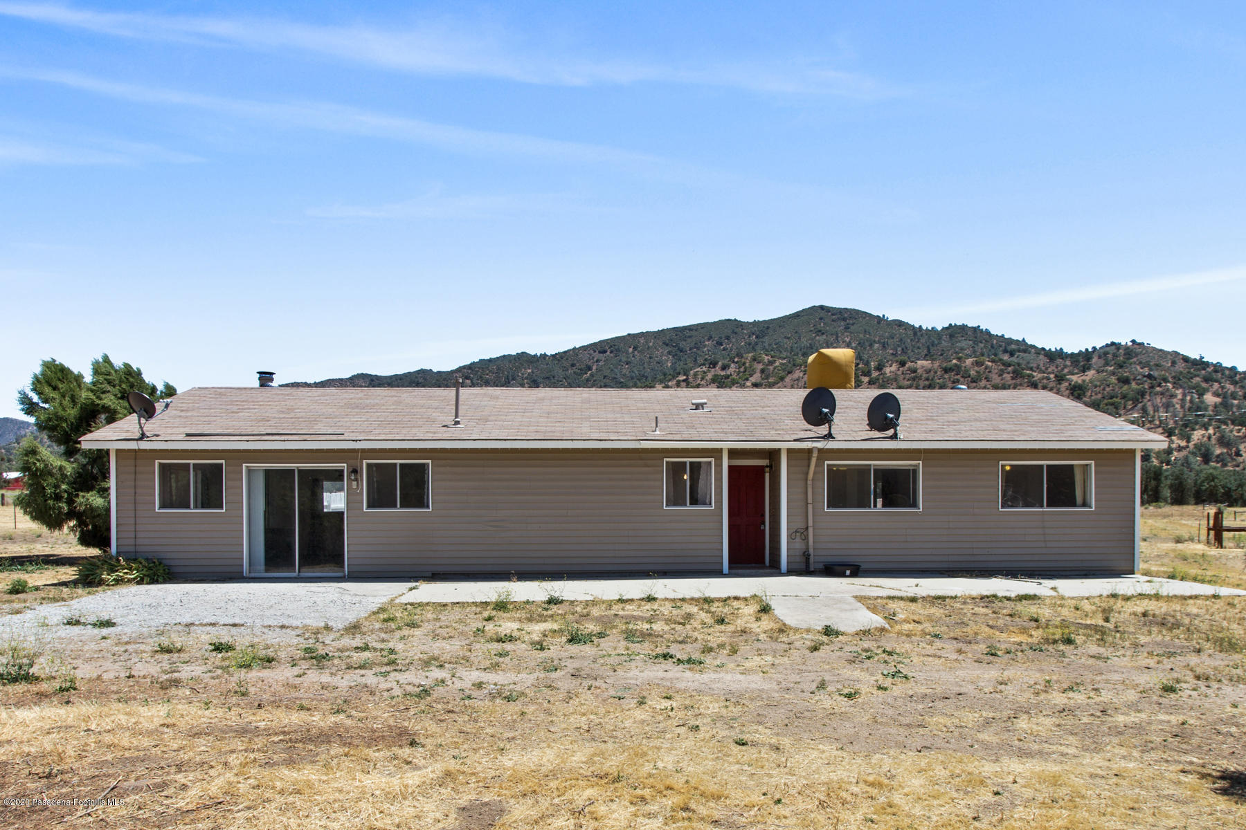 21508 Walker Basin Road Caliente, CA 93518 - Photo 11 of 17 3 BR/2BA home 2+ Acres