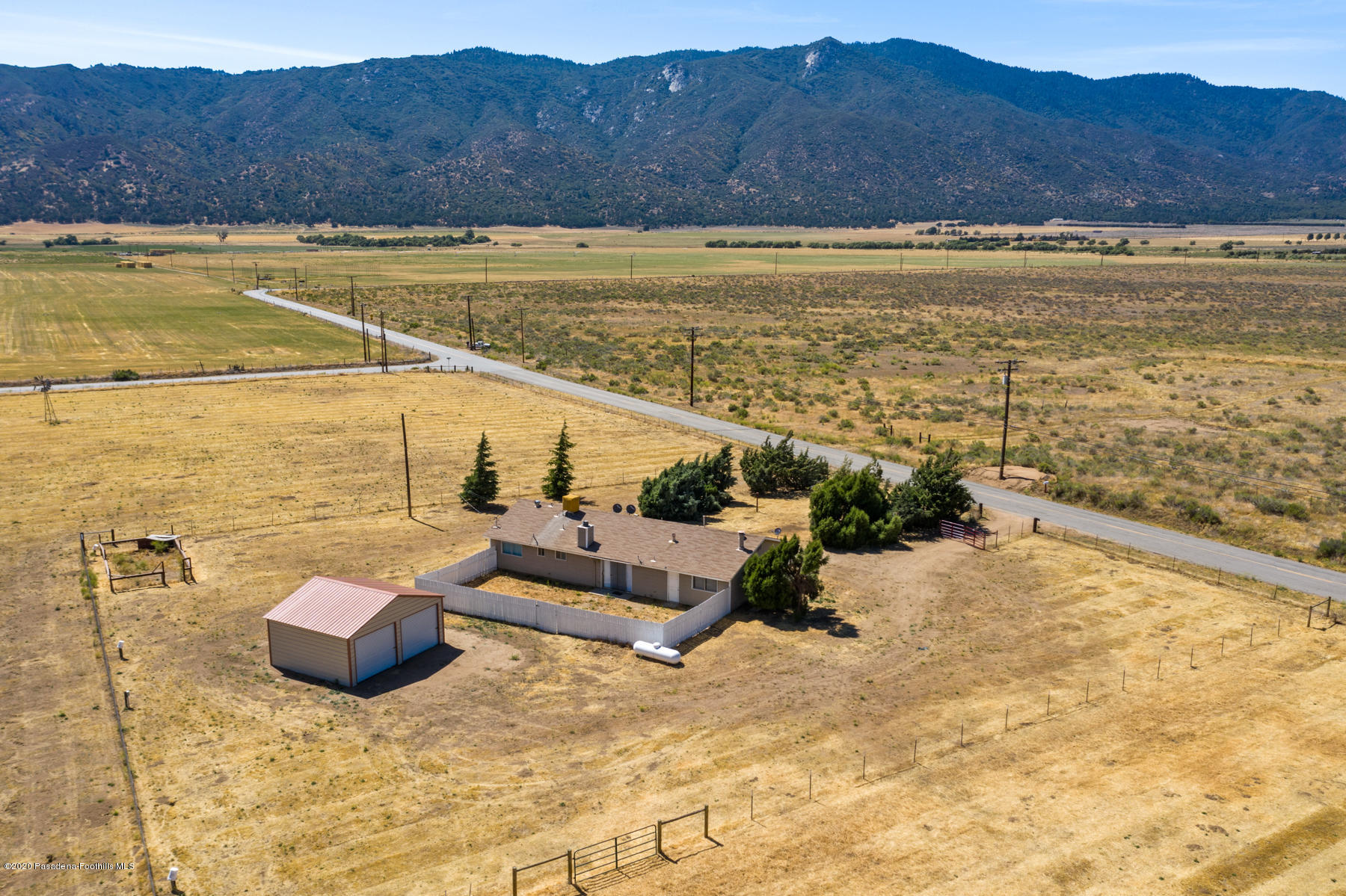 21508 Walker Basin Road Caliente, CA 93518 - Photo 3 of 17 Privacy