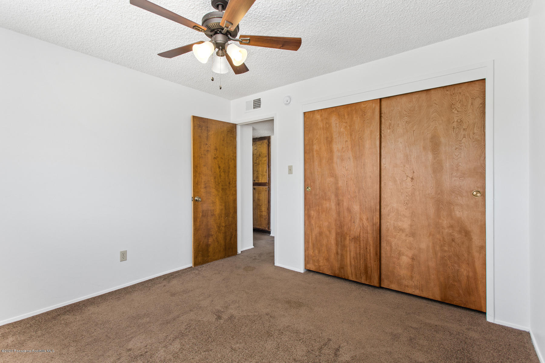 21508 Walker Basin Road Caliente, CA 93518 - Photo 9 of 17 Second Bedroom with Fan Light
