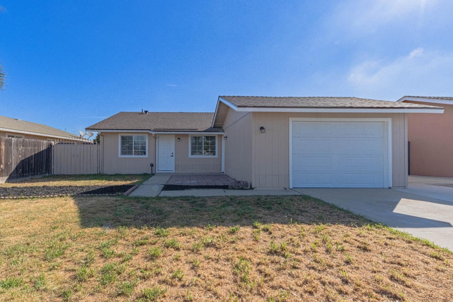 614 Maple Street King City, CA 93930 - Photo 1 of 30