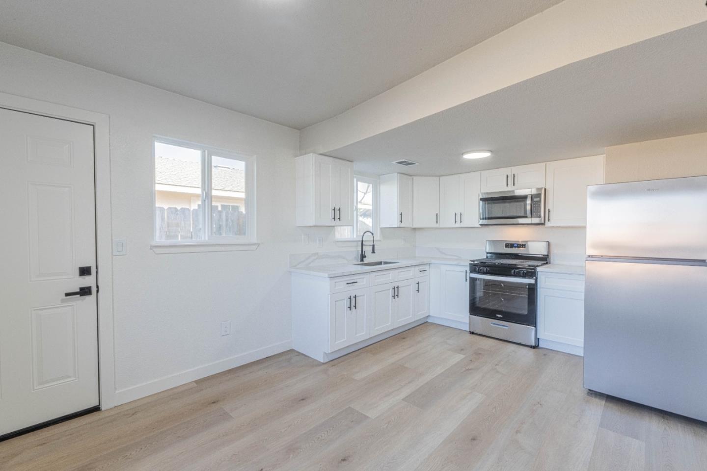 614 Maple Street King City, CA 93930 - Photo 6 of 30