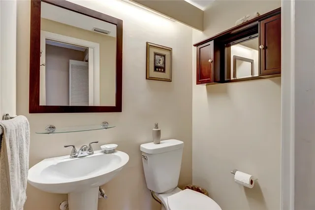 $265,000 | 5075 Harmony Circle, Unit 302, Vero Beach, FL 32967