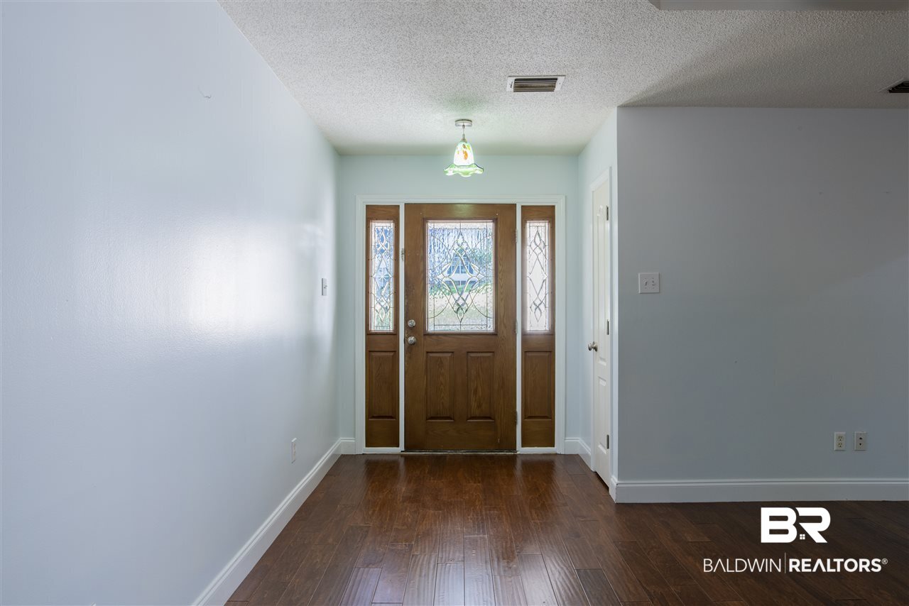 251 Ridgewood Drive Daphne, AL 36526 - Photo 2 of 21