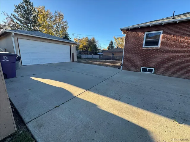 $2,700 | 2189 South Xavier Street, Denver, CO 80219