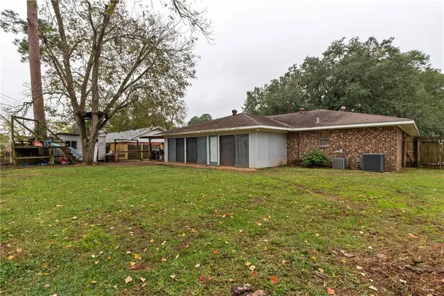 $292,500 | 1215 Canterbury Drive, Alexandria, LA 71303