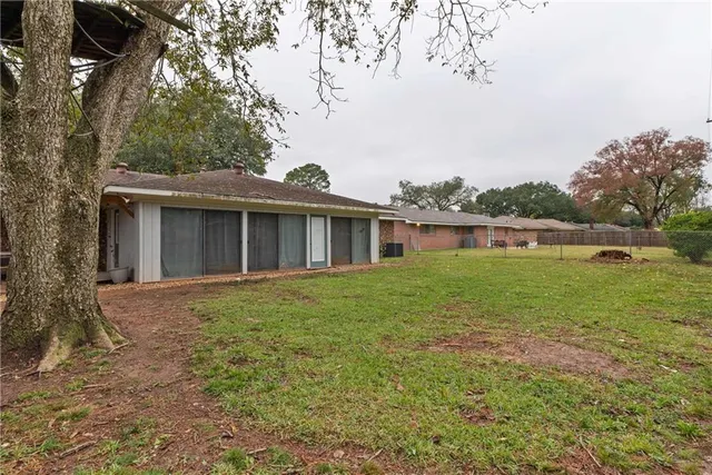 $292,500 | 1215 Canterbury Drive, Alexandria, LA 71303