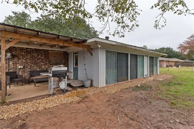 $292,500 | 1215 Canterbury Drive, Alexandria, LA 71303