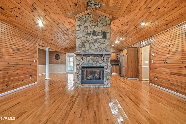 $699,900 | 311 Big Springs Road, Elizabethton, TN 37643