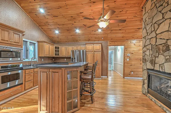 $660,000 | 311 Big Springs Road, Elizabethton, TN 37643