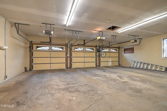 $699,900 | 311 Big Springs Road, Elizabethton, TN 37643