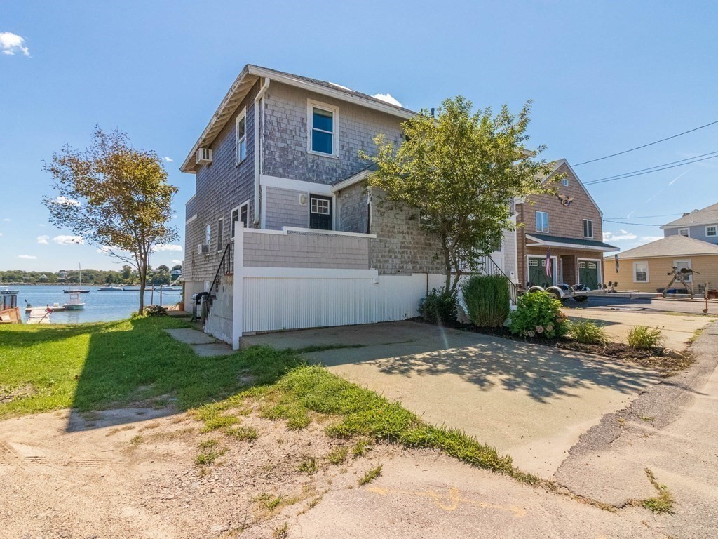 31 Hampton Circle Hull, MA 02045 - Photo 4 of 38