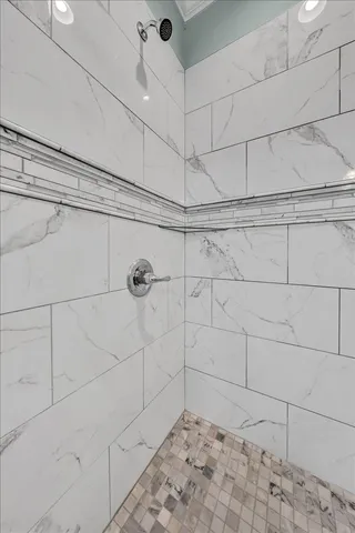 $999,900 | 363 Waterford Drive, Manchester, TN 37355