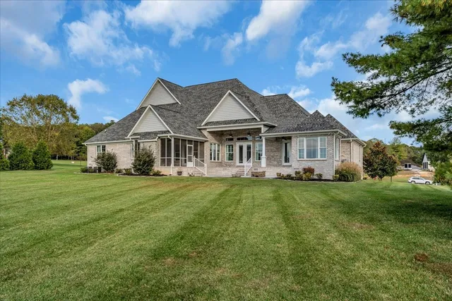 $999,900 | 363 Waterford Drive, Manchester, TN 37355