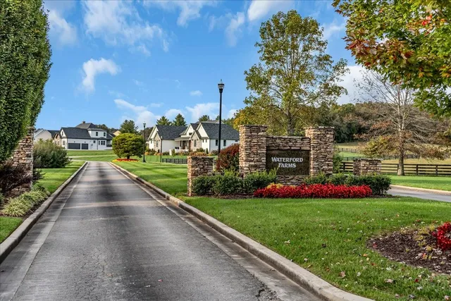 $999,900 | 363 Waterford Drive, Manchester, TN 37355