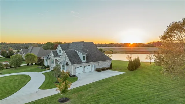 $999,900 | 363 Waterford Drive, Manchester, TN 37355